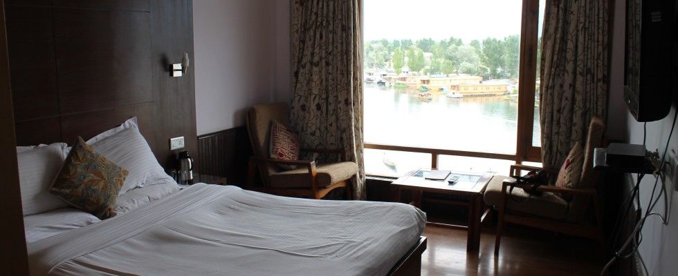 Hotel Imperial Lake View Srīnagar 외부 사진